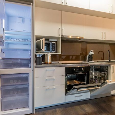Modern Downtown Apartment كلوج-نابوكا المظهر الخارجي الصورة