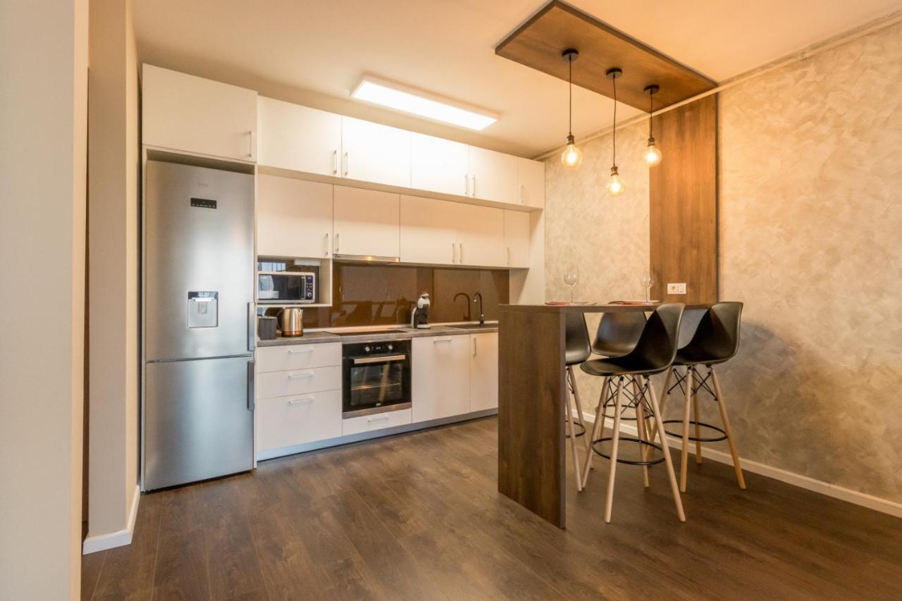 Modern Downtown Apartment كلوج-نابوكا المظهر الخارجي الصورة