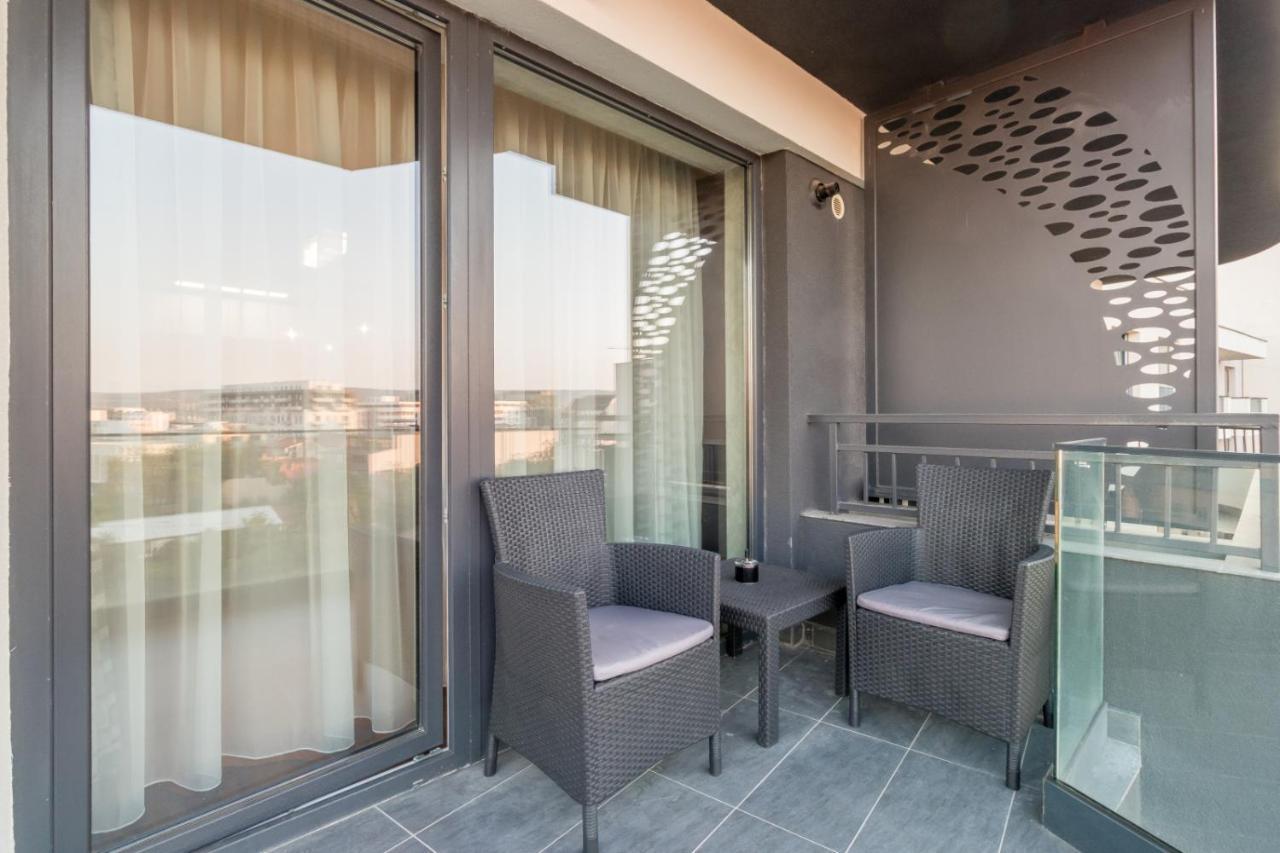 Modern Downtown Apartment كلوج-نابوكا المظهر الخارجي الصورة